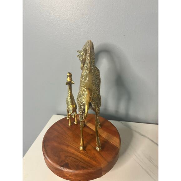 Vintage Solid Brass Giraffe Pair – Mama & Baby – Heavy, Detailed, Stunning - Picture 6 of 8